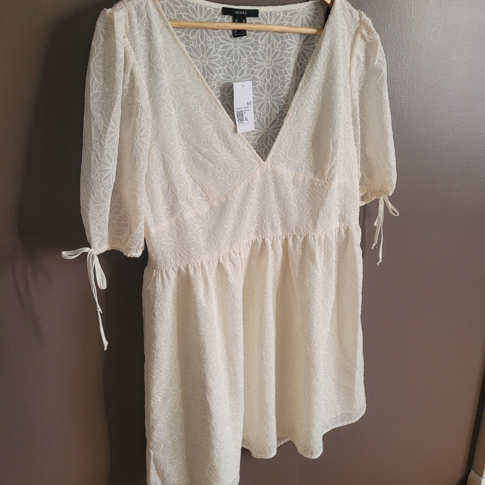 Forever 21 Cream Floral Dress